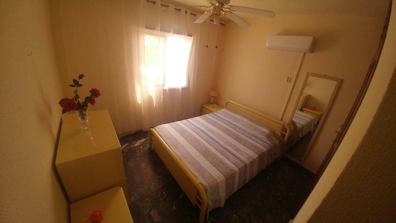 Sandy Beach Apartment 3 Вороклини Екстериор снимка